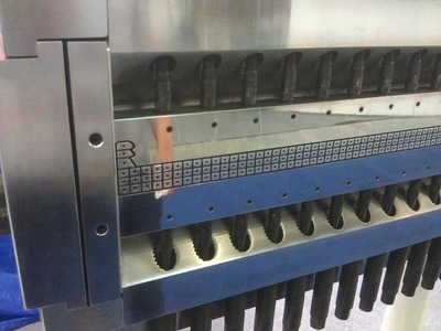 【供應PC中空結(jié)構(gòu)板模具/PC多層結(jié)構(gòu)板模具】價格,廠家,圖片,其他塑料機械,上海杰偉機械制造-